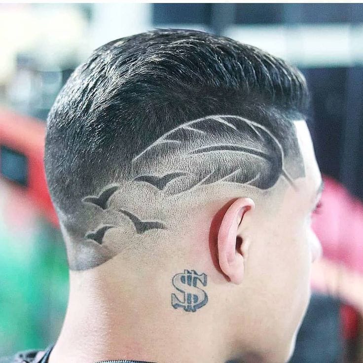 Pompadour con diseño de águila